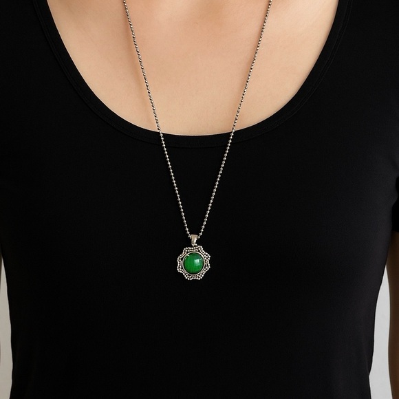 Lagos Caviar Malachite & silver Pendant Necklace - Picture 3 of 10
